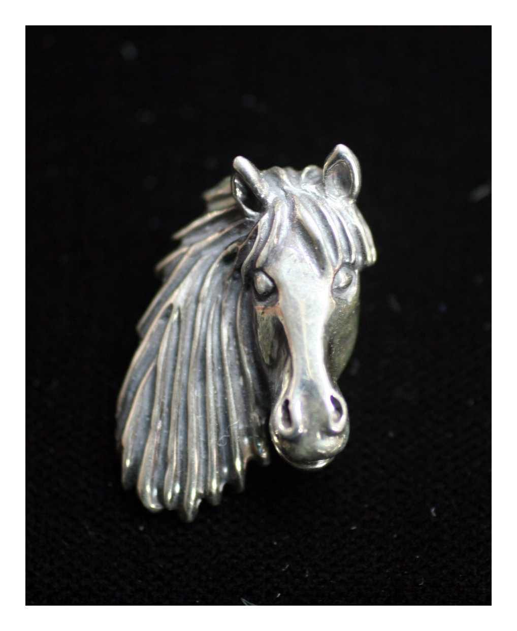 Horse head pendant silver